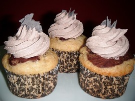 Cupcake de chocolate con avellanas con fluffy frosting de trufa