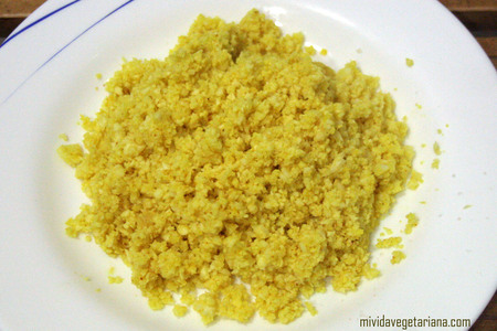 Coliflor tipo arroz al curry